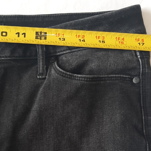 Simply Vera Wang Women"s Size 14 Black Skinny Denium Jeans Size 14 - Picture 10 of 12